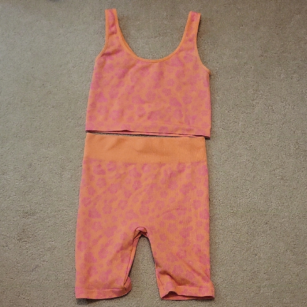 No Boundaries Hibisus Print Workout Set